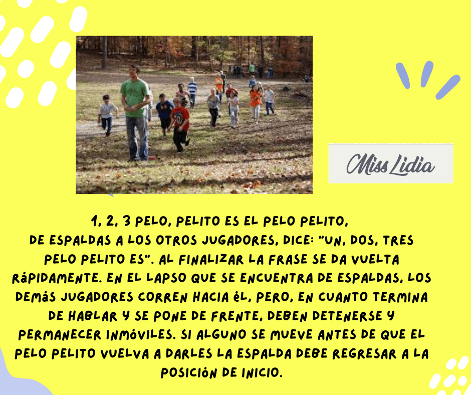 Un, dos, tres, pelo pelito: juego de movimiento Un adulto guía a un grupo de niños que corre por un espacio abierto con suelo cubierto de hojas, acompañado por instrucciones escritas del juego '1, 2, 3 pelo pelito'.