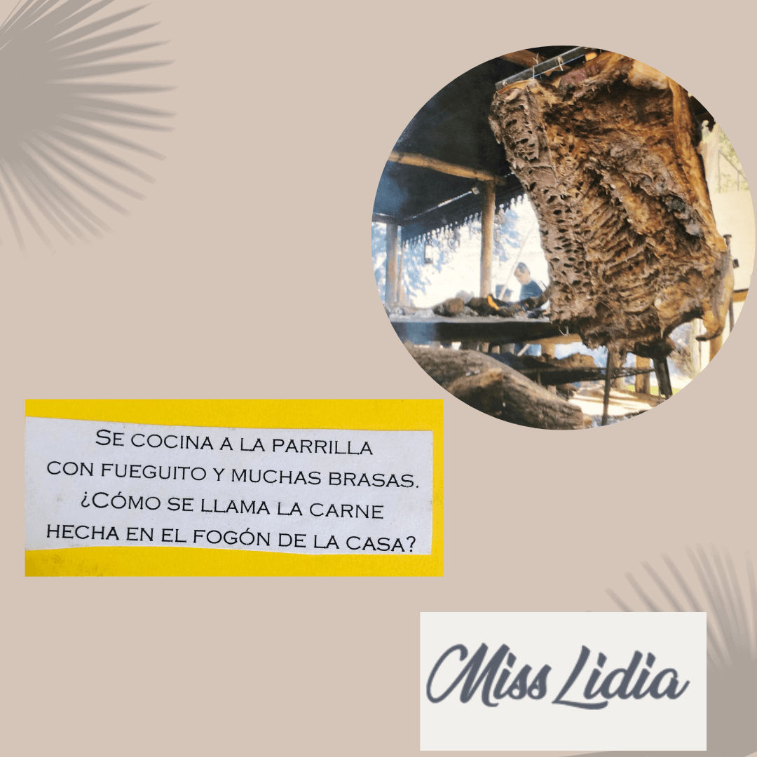 Adivinanza del asado: costumbres argentinas Placa con una fotografía de carne en una parrilla y una adivinanza sobre la preparación con brasas.