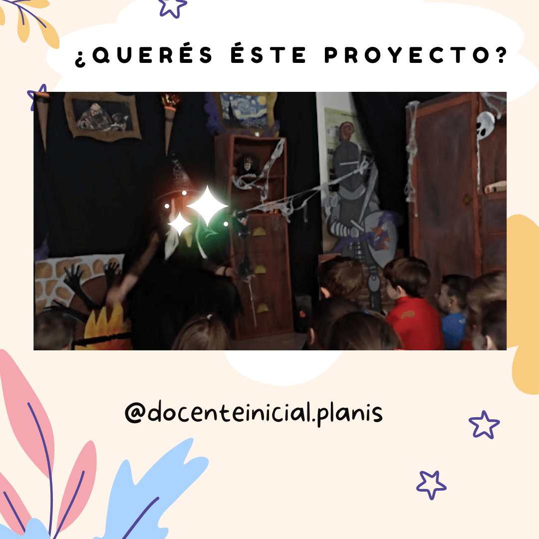 Escena oscura de aula con niños mirando una ambientación fantástica Se observa un grupo de niños frente a una puesta en escena interior con muebles, telarañas y figuras decorativas en paredes oscuras. Hay un brillo superpuesto en el centro de la imagen.